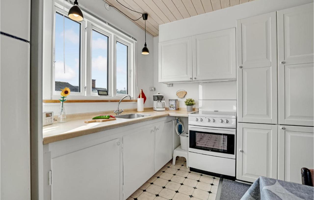 3 Bedroom Lovely In Give * Uve